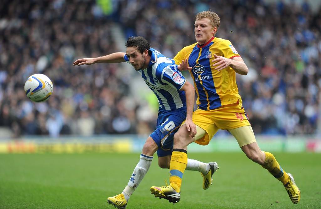 布莱顿主场力克对手,全取三分! 布莱顿主场力克对手,全取三分!