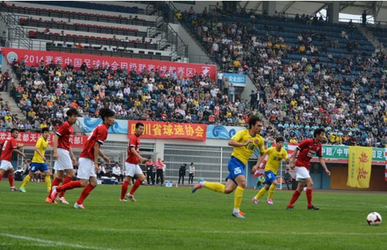 FB体育平台-足球赛事中中国队赢得全场欢呼,态势强劲