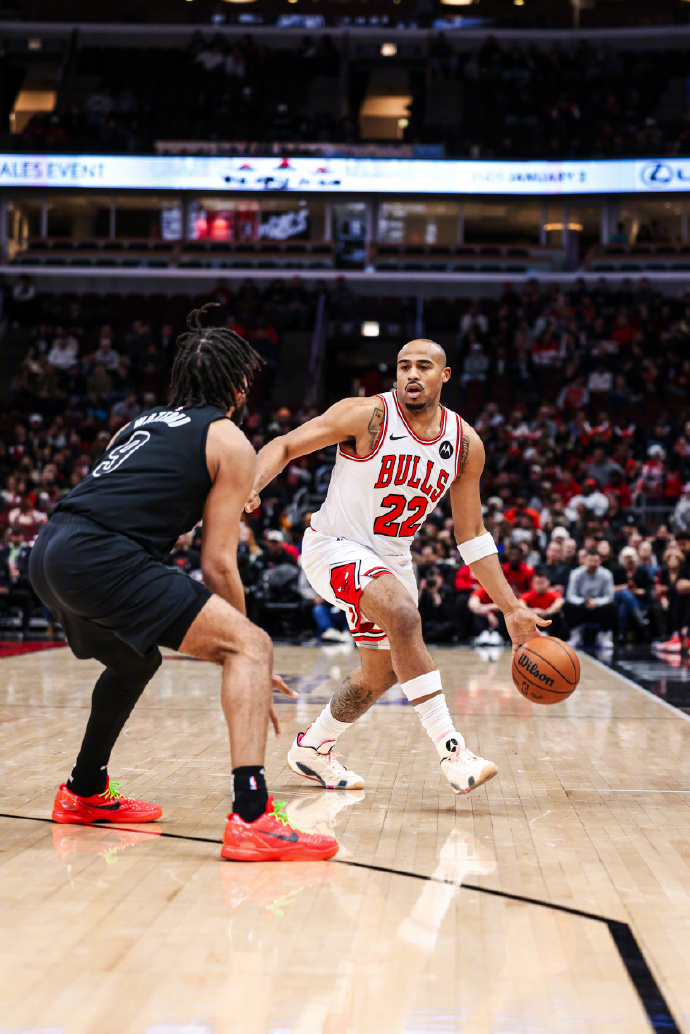 公牛艰难击败篮网,实现胜利 公牛艰难击败篮网,实现胜利