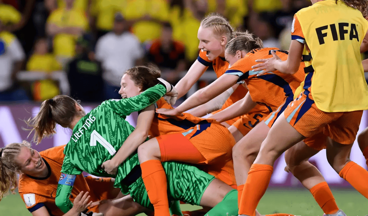 世界女足冠军杯:中国队节节胜利,晋级半决赛 世界女足冠军杯:中国队节节胜利,晋级半决赛