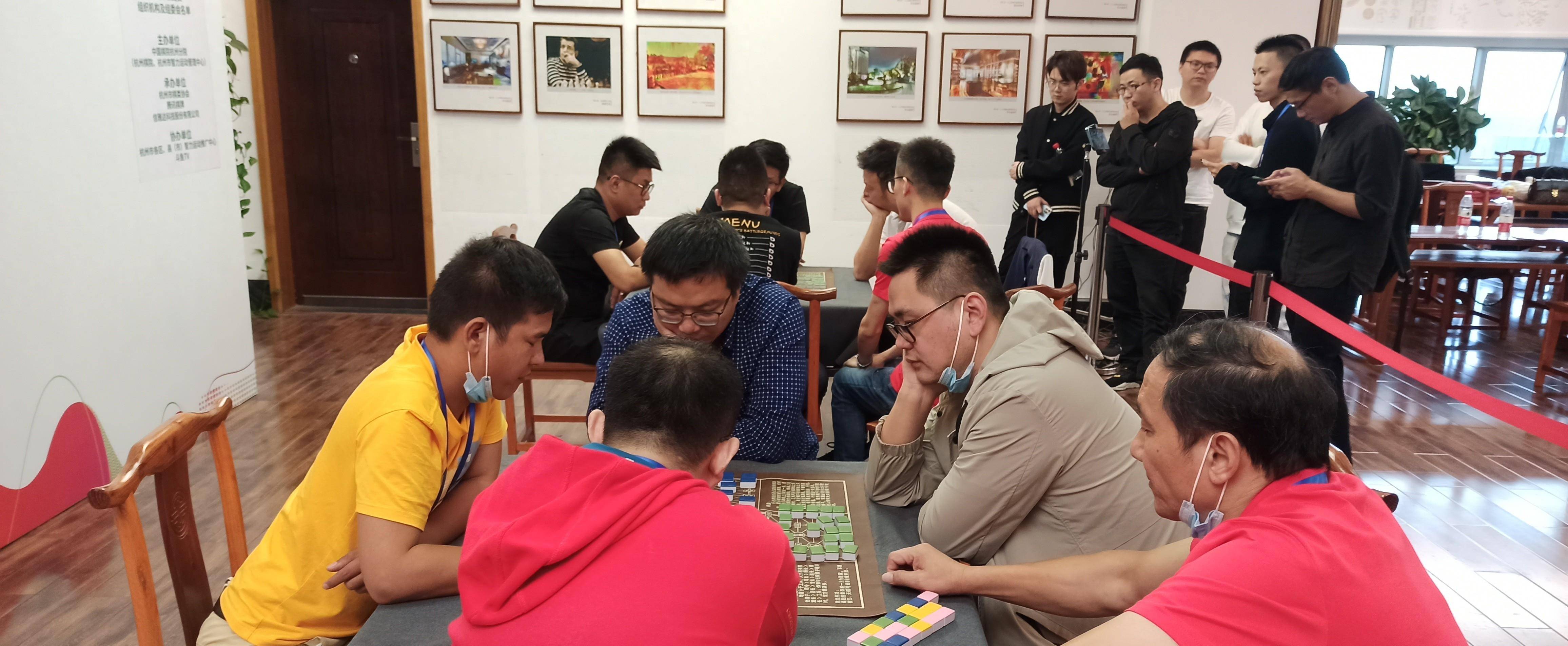 顶级球队同台竞技,比赛如火如荼 顶级球队同台竞技,比赛如火如荼