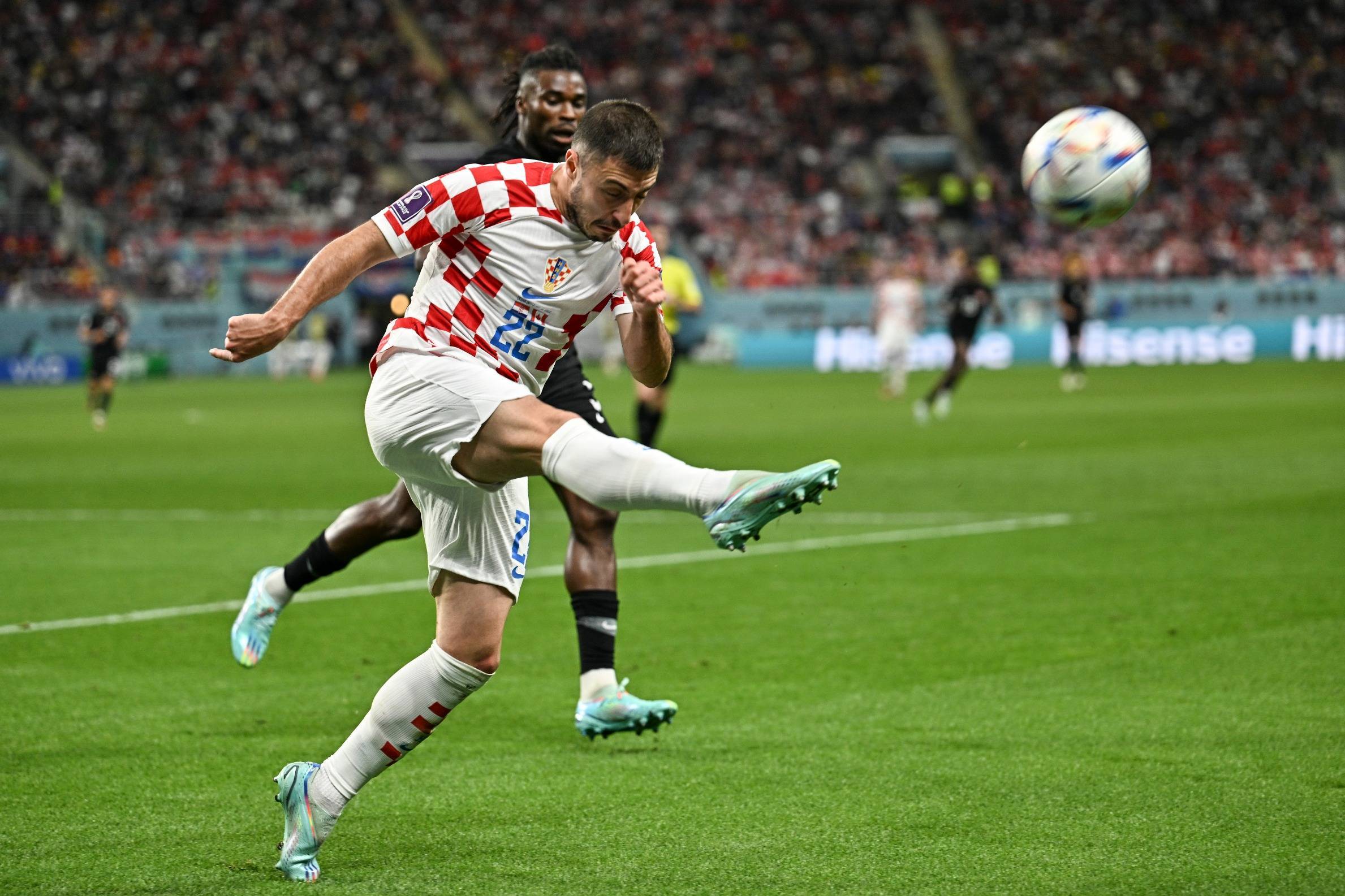 FB体育官方网站-欧洲杯:克罗地亚队意气风发,备战半决赛