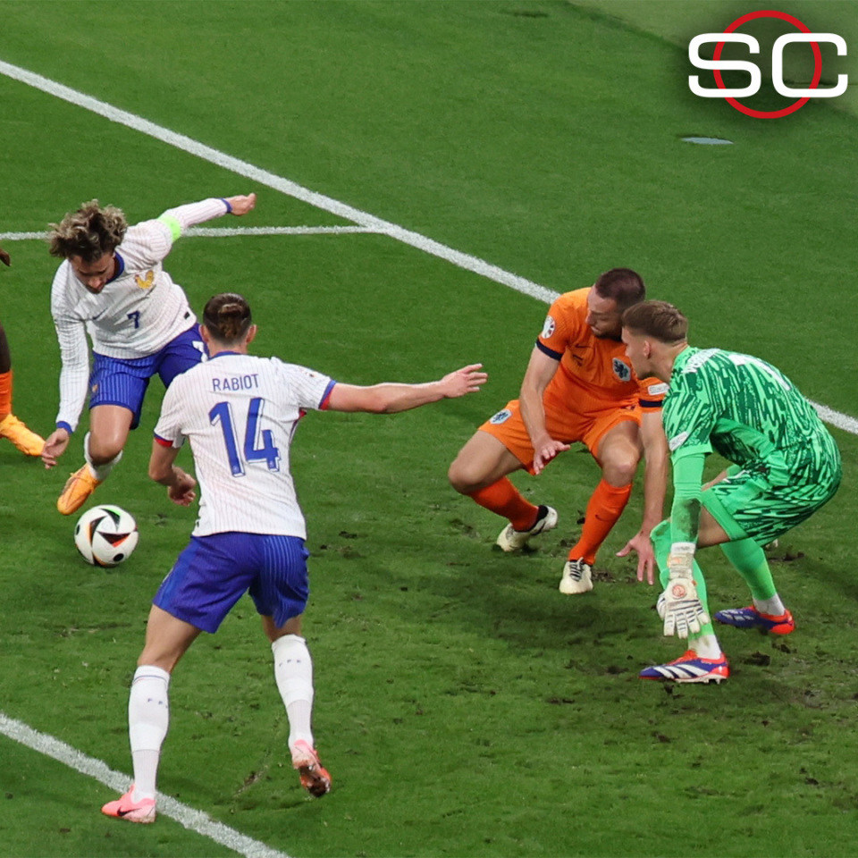 FB体育官网-荷兰队豪取小组第一,强势进军欧洲杯16强