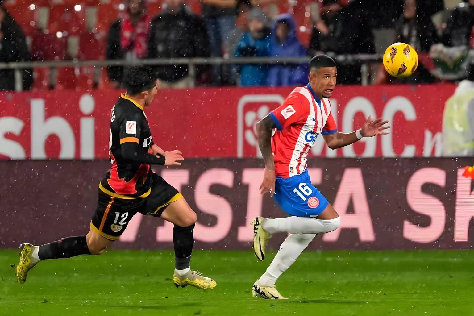 巴黎圣日耳曼惨遭溃败,遭受重创 巴黎圣日耳曼惨遭溃败,遭受重创