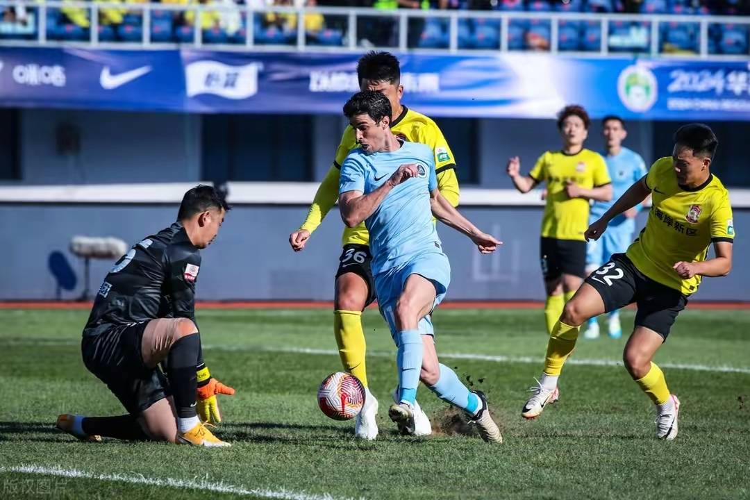 FB体育官网-长春亚泰客场战平武汉卓尔,积分榜上持续垫底