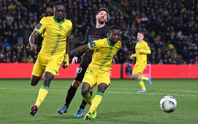 FB体育官方网站-南特客场告负,险些跌出降级区