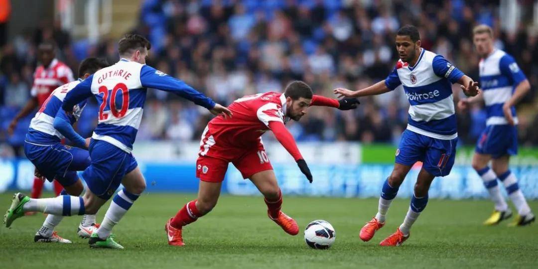 FB体育-雷丁队备战欧洲杯赛,球队备受关注