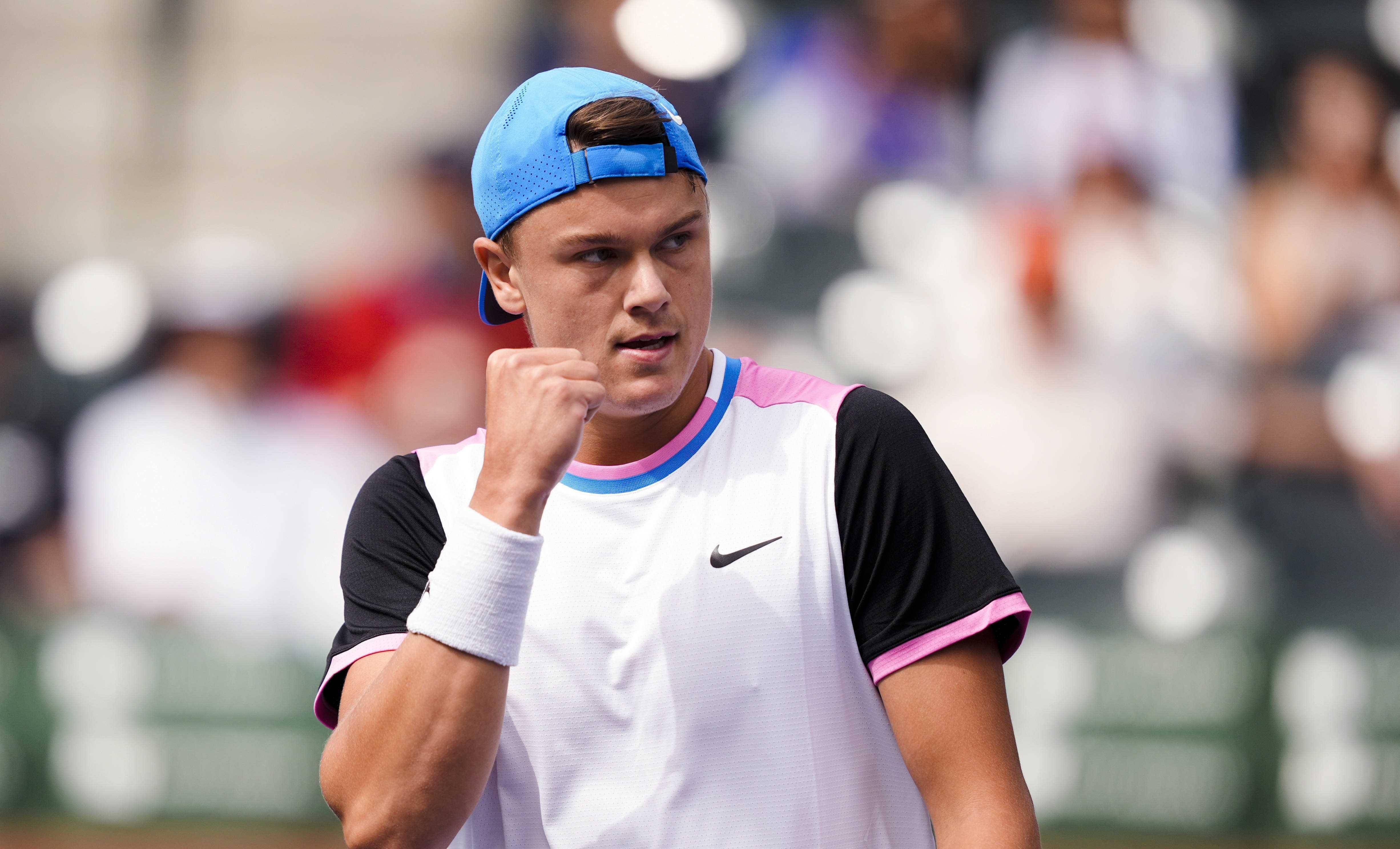 FB体育官网-短兵相接,关键时刻取得胜利晋级