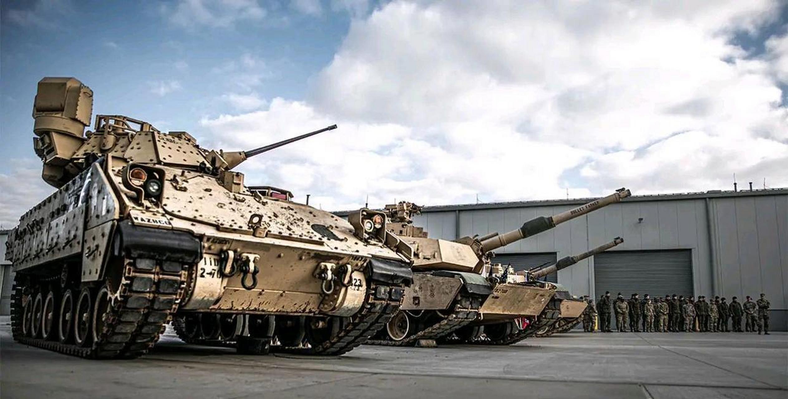 FB体育官网-意大利兵工厂铁马铮铮,欧洲杯预选赛新秀崛起