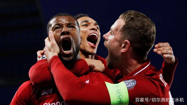 FB体育官网-足球的魅力无穷，场上的风暴燃烧热烈