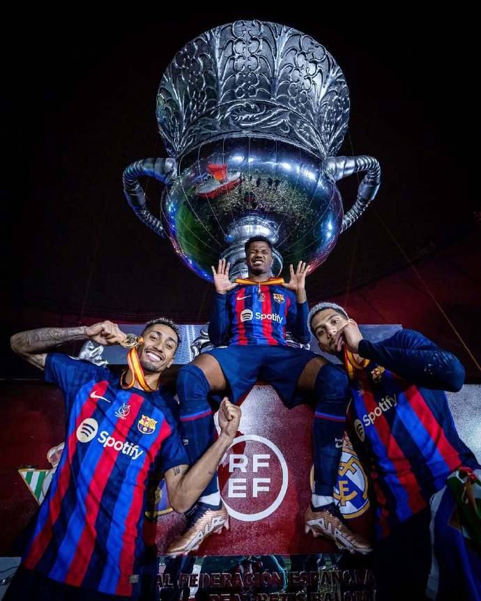 巴塞罗那逆转马德里竞技,实现壮举 巴塞罗那逆转马德里竞技,实现壮举