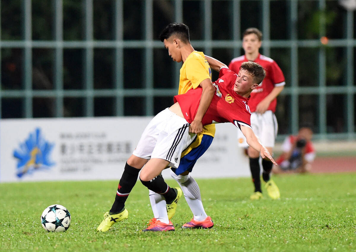 FB体育平台-波鸿主场作战多点开花,全队备战意志坚定