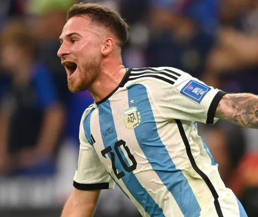 FB体育官网-卫冕冠军布莱顿主场大胜,稳固排名前十