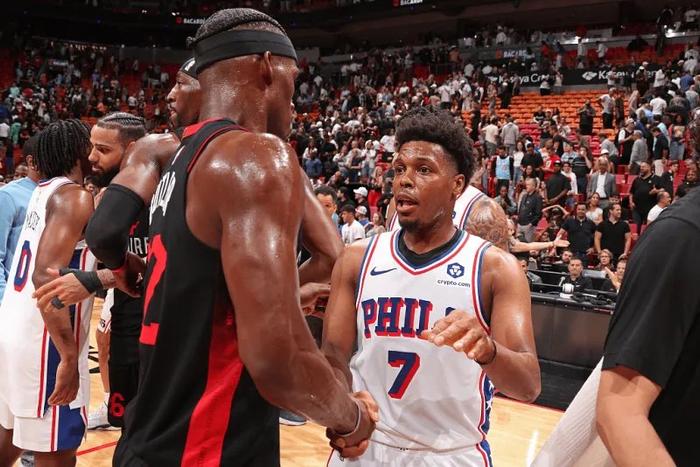 猛龙失去连胜,洛瑞重伤成队最大隐忧 猛龙失去连胜,洛瑞重伤成队最大隐忧