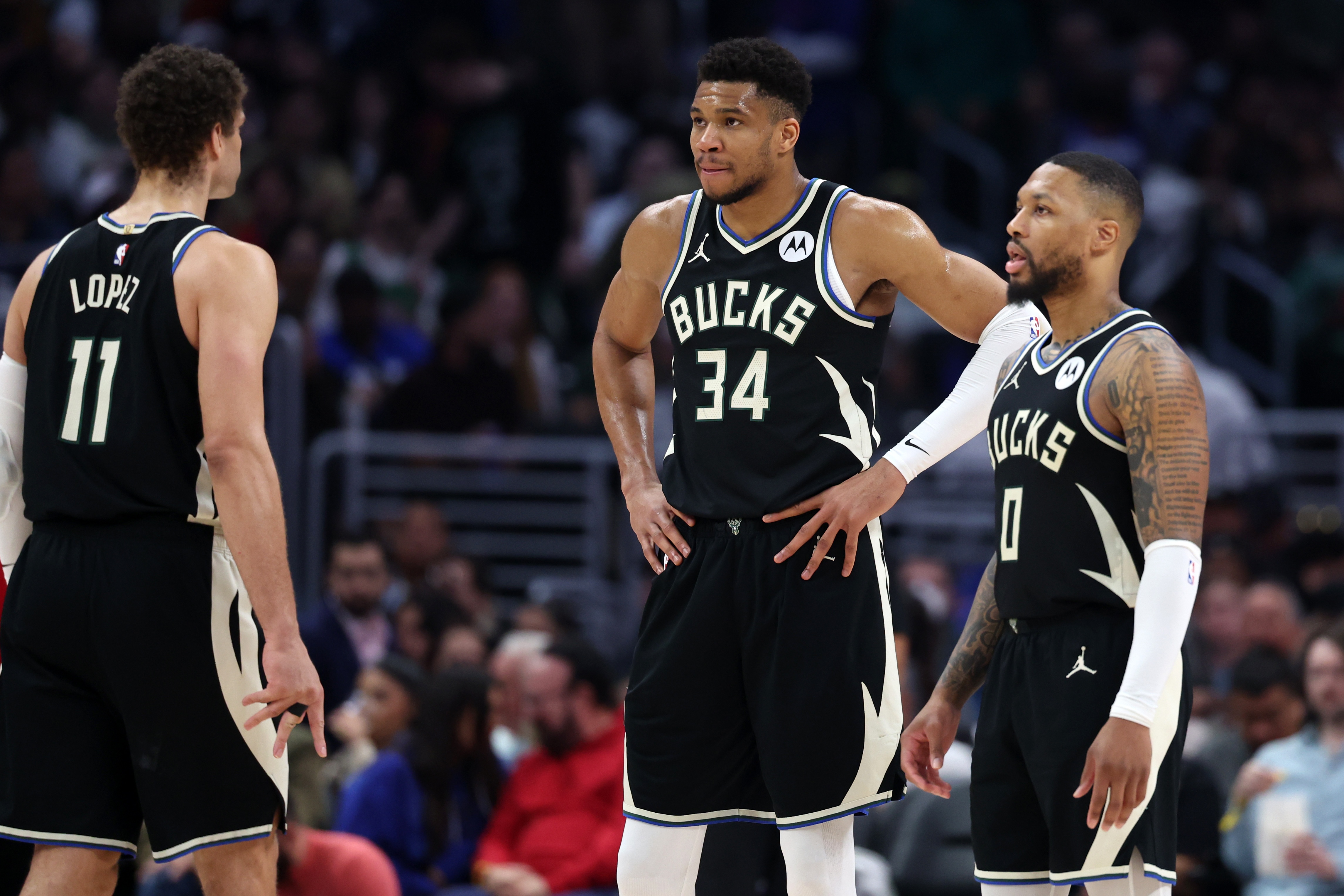 雄鹿力克开拓者,字母哥砍下30+带队四连胜 雄鹿力克开拓者,字母哥砍下30+带队四连胜