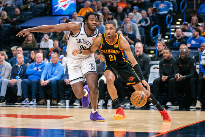 FB体育平台-篮网外援发威,率队大胜对手取得三连胜