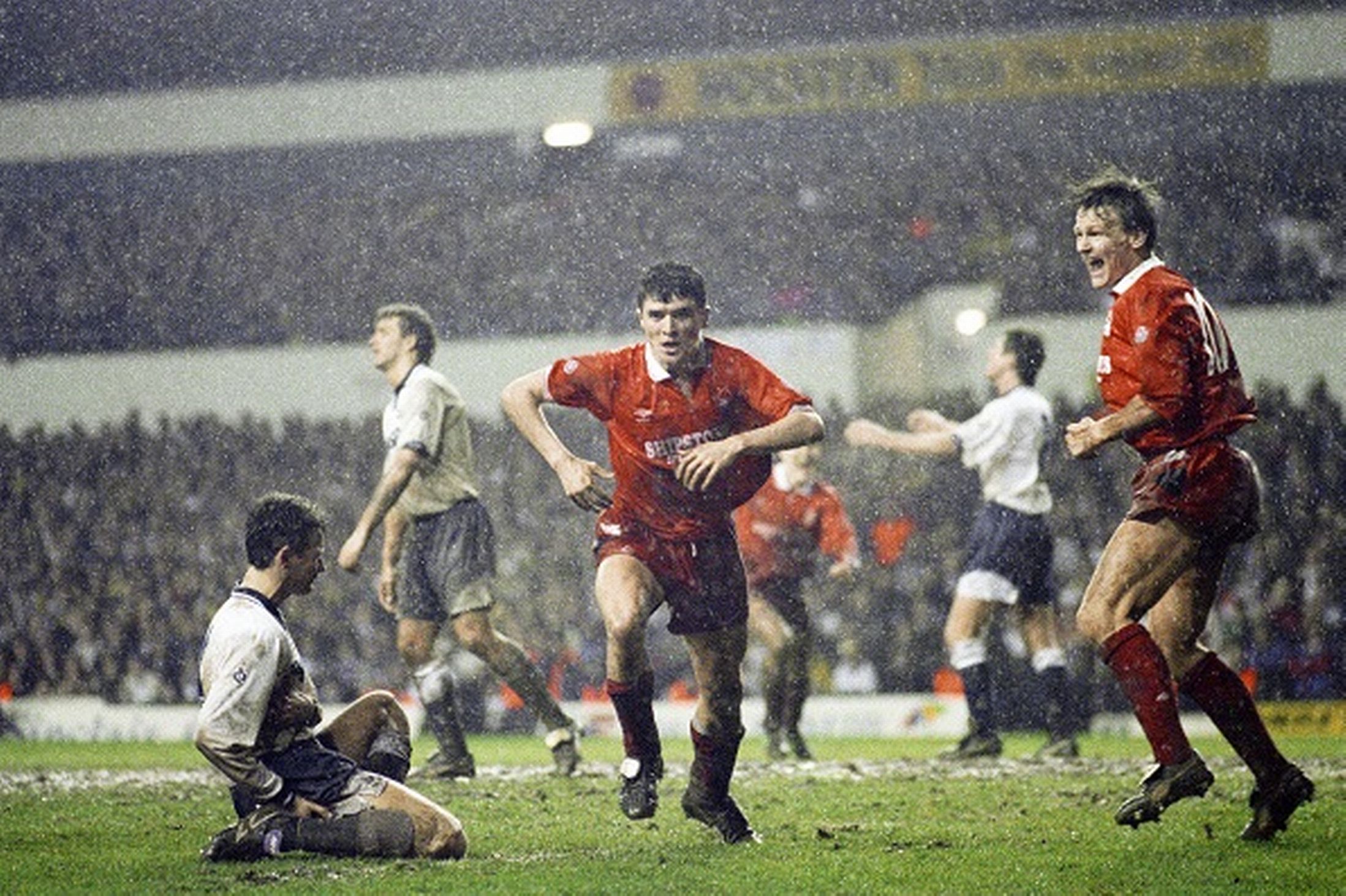 足球巨星们将在比赛中展现绝技 足球巨星们将在比赛中展现绝技