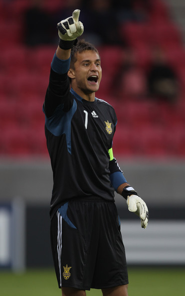 FB体育官网-老鹰热火互击,安东尼亚连场20+领先至终