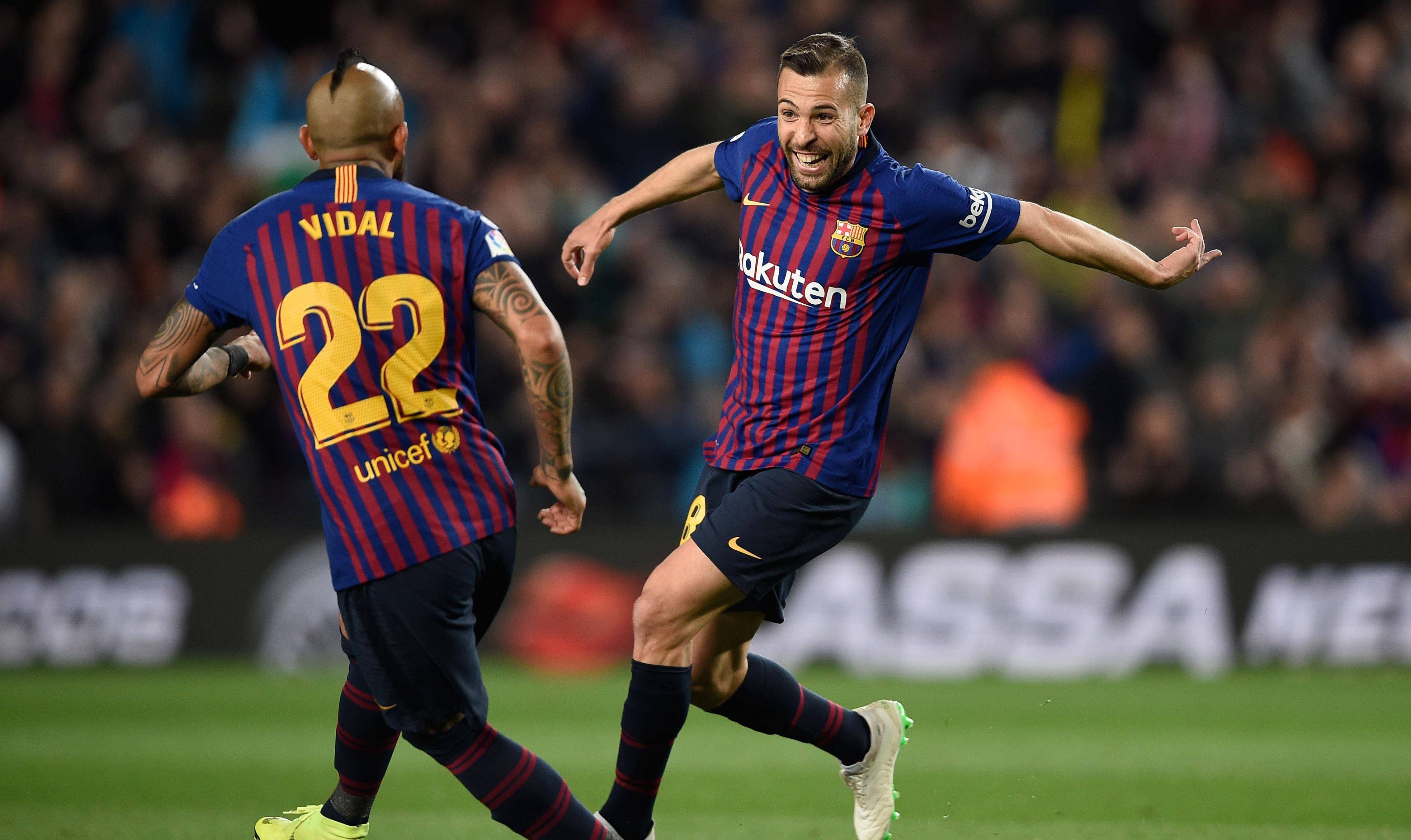 FB体育官网-比利亚雷亚尔战胜劲旅,夺得胜利