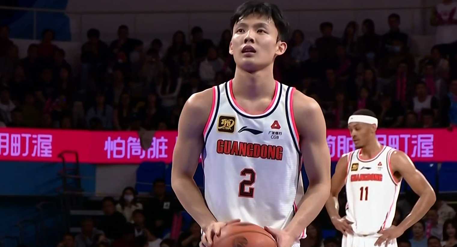 广东队实力强劲,势不可挡晋级季后赛下一轮比赛! 广东队实力强劲,势不可挡晋级季后赛下一轮比赛!