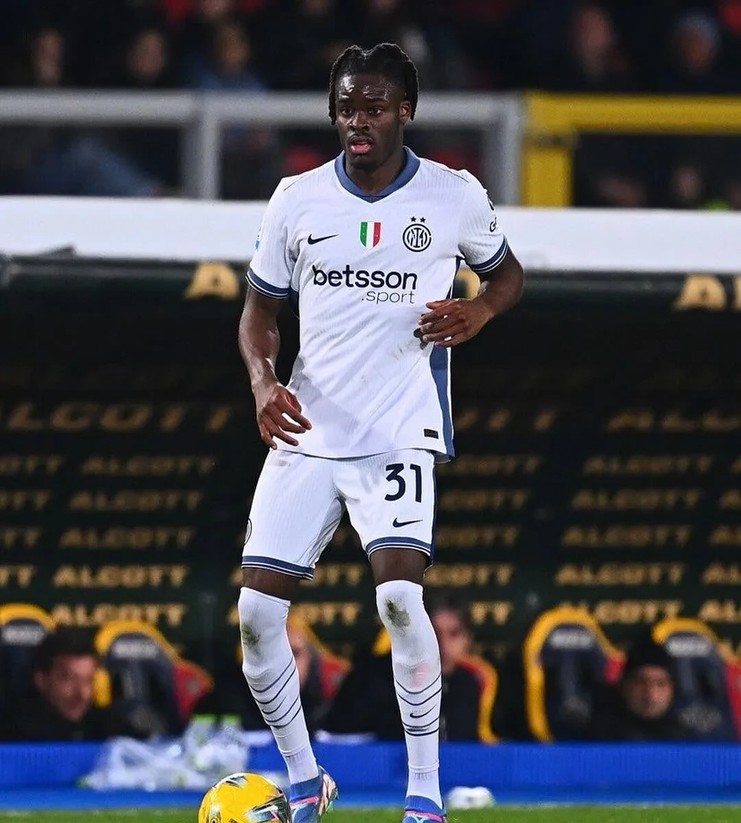 拉齐奥不敌国际米兰,遗憾错失胜机 拉齐奥不敌国际米兰,遗憾错失胜机