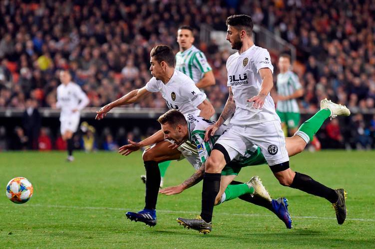 FB体育-防守端哨兵出击，零封对手进攻