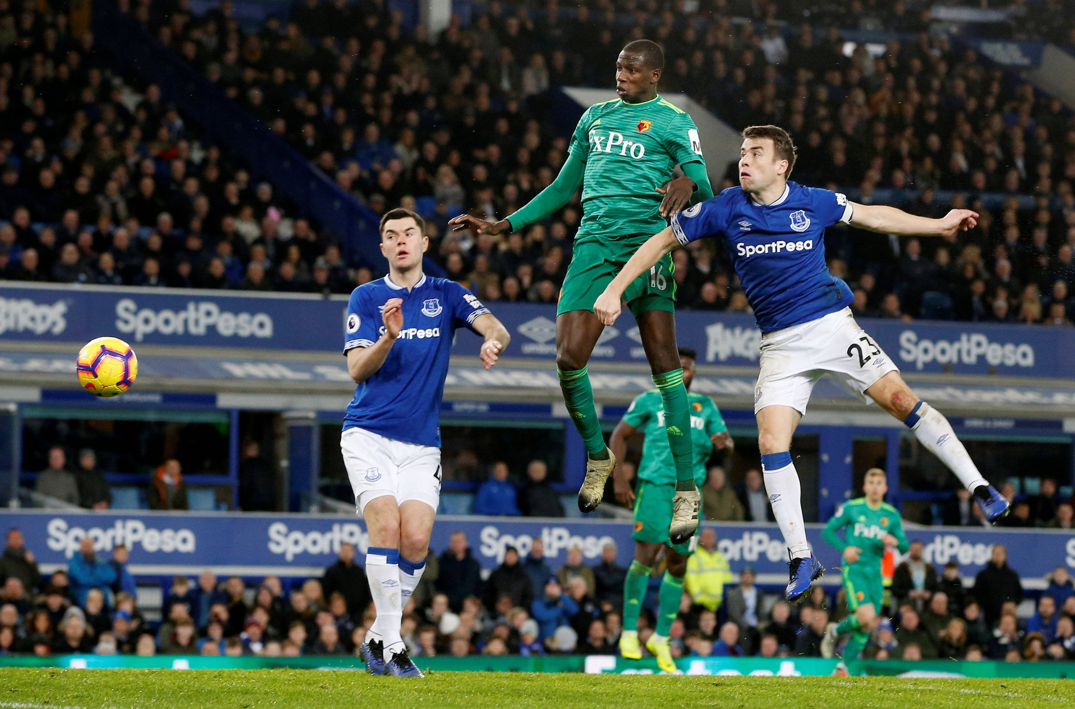 FB体育官网-英格兰足球超级联赛的发展前景如何?