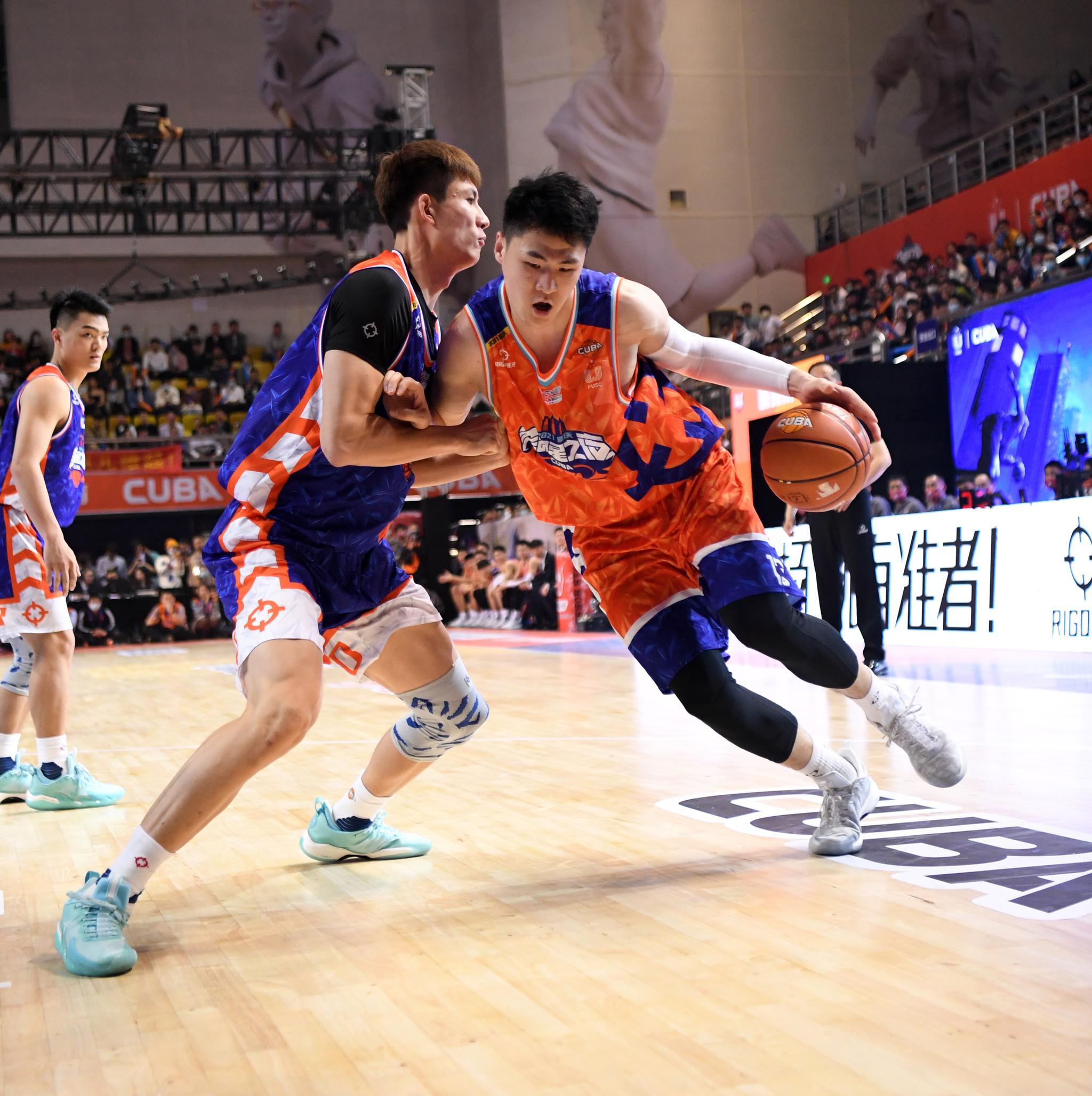 重庆和大连的篮球对抗将引爆全场狂欢 重庆和大连的篮球对抗将引爆全场狂欢