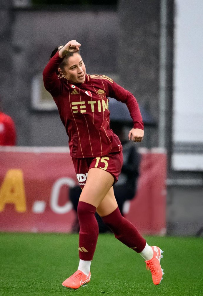 FB体育平台-斯洛伐克女足在比赛中表现出色