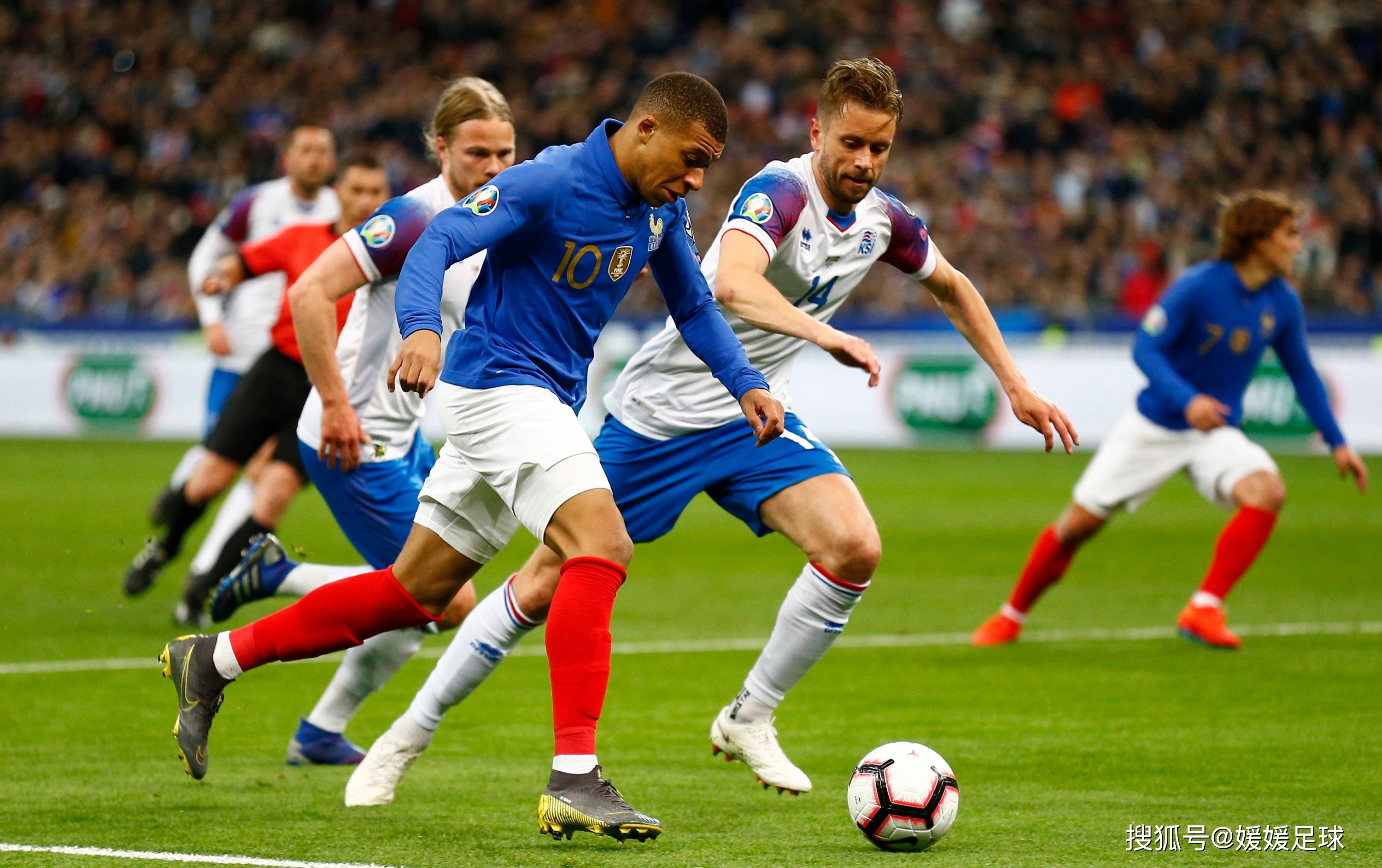 FB体育官网-爱尔兰横扫斯洛伐克,惊艳欧预赛赛场!