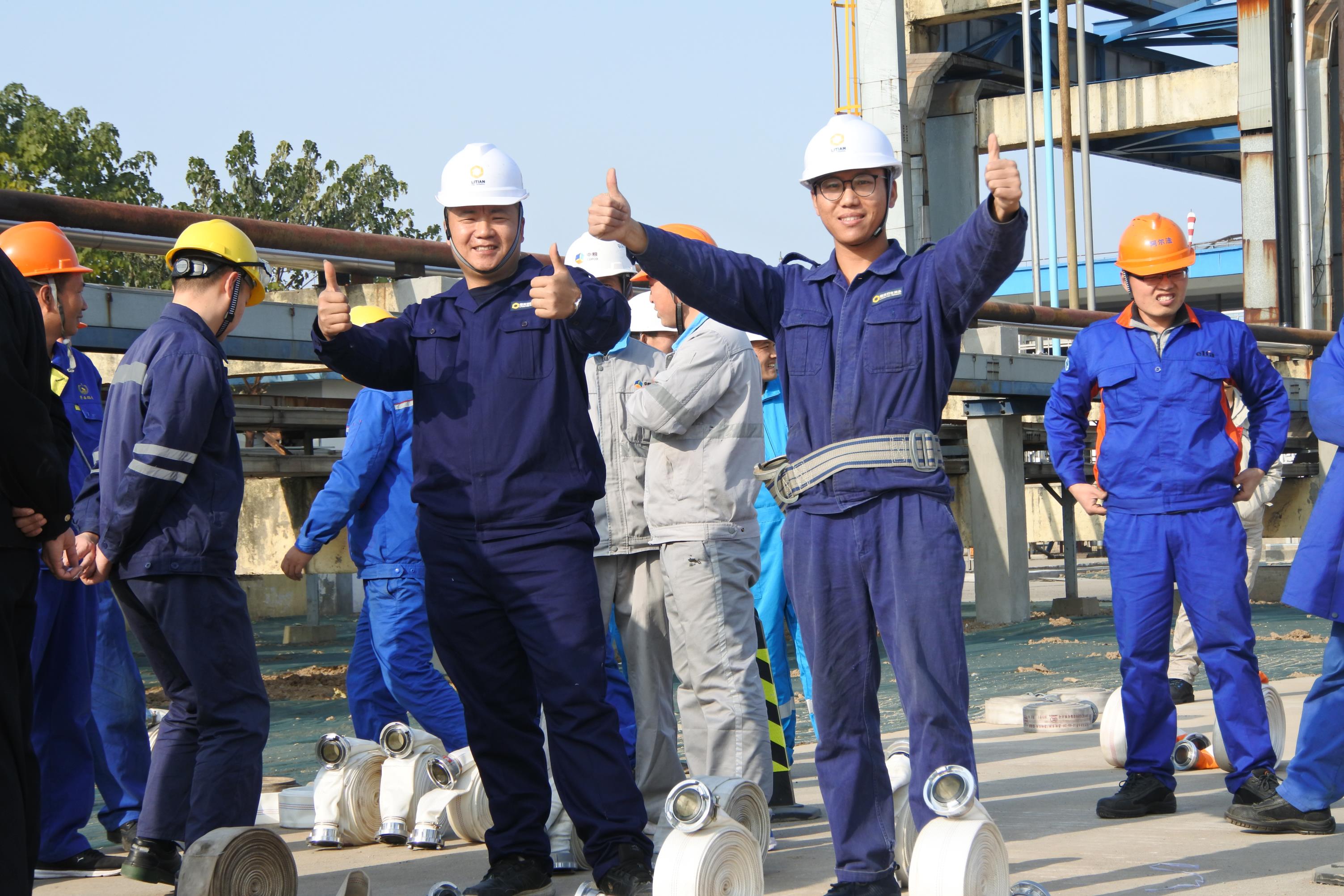 FB体育官方网站-强强对话,两队争分夺秒展开激烈角逐