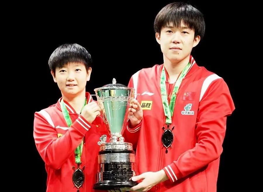 FB体育官网-白俄罗斯选手雄姿英发,锁定胜局