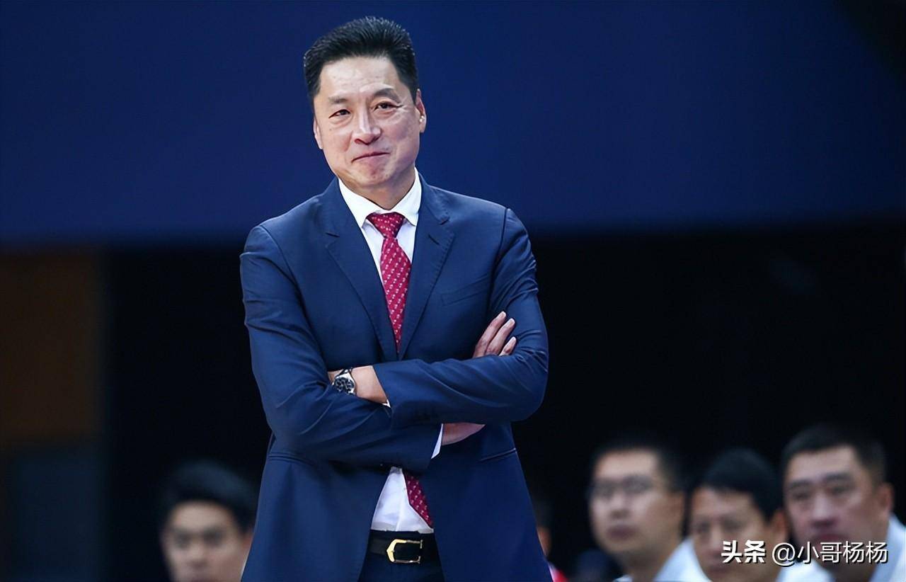 FB体育-吉林厄姆球员备战团结一致，备战重要比赛